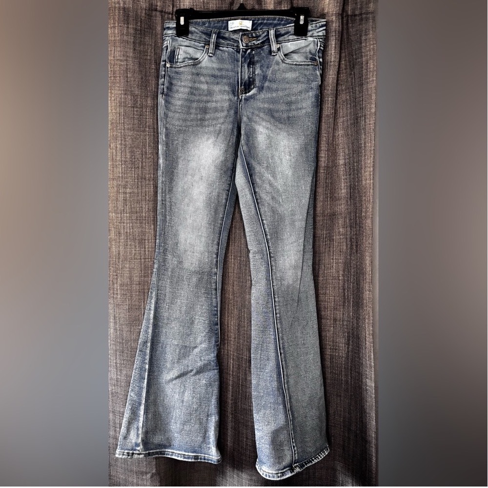 Chic Denim‎ Flare Jeans for Women
